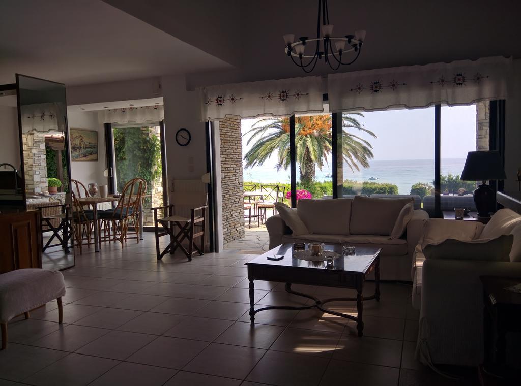 Beach Front Chanioti Polychrono Buitenkant foto